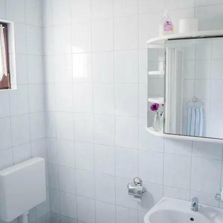 Luka דירה שיבניק